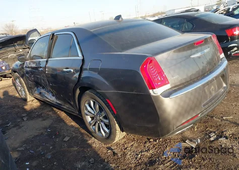2020 Chrysler 300 Limited Awd z USA, uszkodzony, nr VIN 2C3CCAKG5LH142031